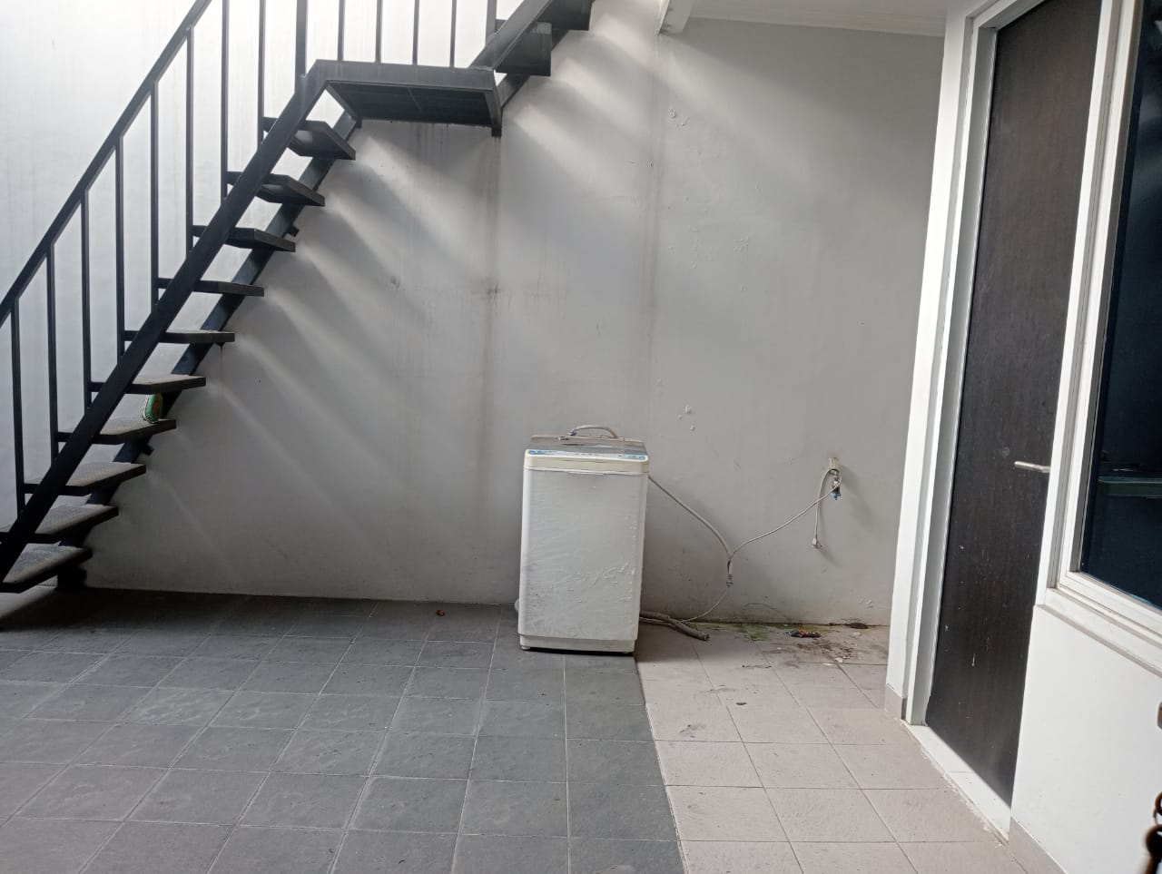 Rumah Disewakan di Cluster Taman Dago Lippo Cikarang 